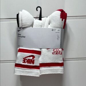 Nike Everyday Athletic Socks - Red and White